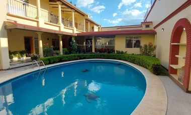 Espaciosa Casa en venta en Santa Lucía del Camino