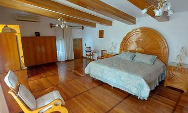Espaciosa Casa en venta en Santa Lucía del Camino