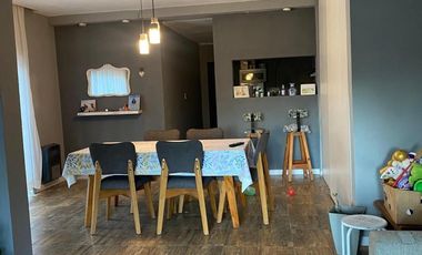 Casa en venta - 2 Dormitorios 2 Baños - Cochera - 400Mts2 - Los Toldos