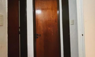 Casa en venta - 3 Dormitorios 2 Baños - Cochera - Berazategui