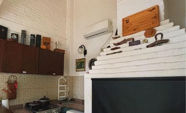 Casa en venta - 3 Dormitorios 2 Baños - Cochera - Berazategui