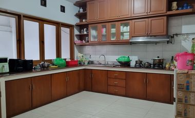 rumah mewah 2 lantai semi furnished di pasteur bandung