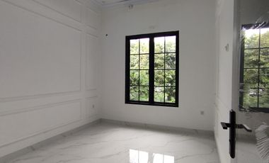 Rumah Baru Modern Classic Dalam Townhouse Jagakarsa Jakartaselatan