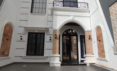 Rumah Baru Modern Classic Dalam Townhouse Jagakarsa Jakartaselatan