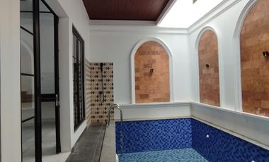 Rumah Baru Modern Classic Dalam Townhouse Jagakarsa Jakartaselatan