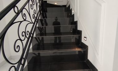 Rumah Baru Modern Classic Dalam Townhouse Jagakarsa Jakartaselatan