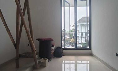 Dijual Rumah Baru di komplek Duren Sawit Jakarta Timur