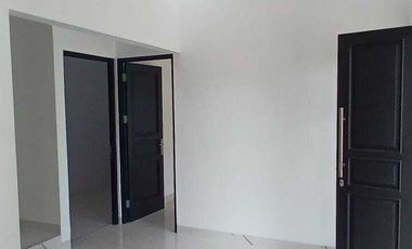 Rumah 2 lantai lokasi strategis