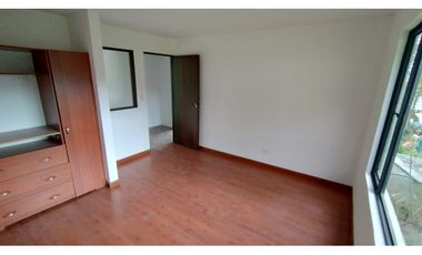 Arriendo Casa Campestre cota $ 2.500.000