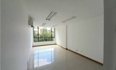 Alquiler local milla de oro 9458300 DL