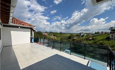 Casa campestre en arriendo en Sabanitas - Pereira