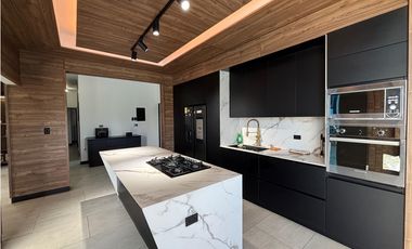 Casa campestre en arriendo en Sabanitas - Pereira