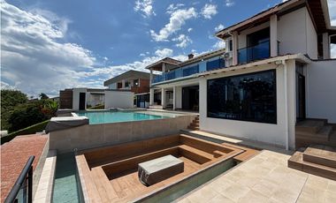 Casa campestre en arriendo en Sabanitas - Pereira