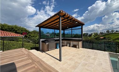 Casa campestre en arriendo en Sabanitas - Pereira