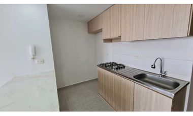 APARTAMENTO EN ARRIENDO MIRAMAR