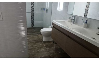 Alquilo casa en jamundi barrio el castillo la herreria 4 con5 alcobas