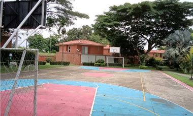 Alquilo casa en jamundi barrio el castillo la herreria 4 con5 alcobas