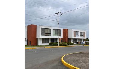 Venta de Casa en Urbanización Villa San Eduardo, Pasaje