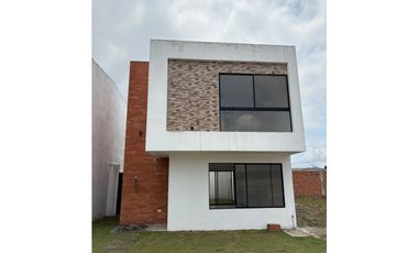 Venta de Casa en Urbanización Villa San Eduardo, Pasaje