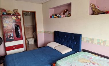 Venta casa en Los Esteros  (FNARANJO)