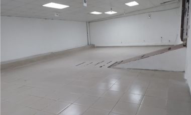 PARQUE LEFEVRE / 300M2 / DIVISIONES DE VIDRIO / 5 PARKING / SOBRE VIA