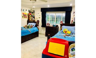 BETANIA / EL AVANCE 1 / 430M / 4 HABITACION / 4 PARKING / DUPLEX