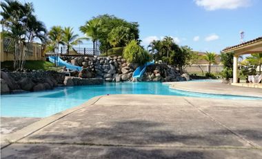 VENTA DE CASA PH DORADO SPRING CONDADO DEL REY 236MTS JP