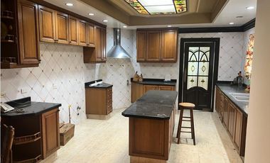 VENDO CASA EN PH COSTA DORADA EN COSTA DEL ESTE