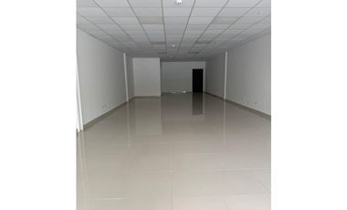 ANCON / CARDENAS CENTER / 109M / DIVISONES / PLANTA BAJA / FRENTE VIA