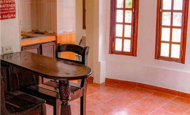 Alquier de Casa Amoblada en las Uvas de San Carlos Cod-J