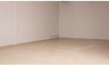 Alquiler de Ofi Bodega a nivel de piso y anden movil, Tocumen Cod-J067