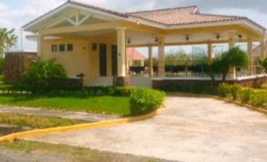 Venta de Casa en Residencial La Colonia.Punta Chame. Cod-J258