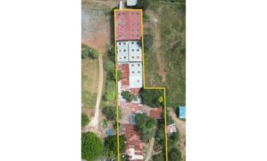 Venta de Terreno 6978m2 con Bodega en Via Pcpal, Aguadulce, Coclé
