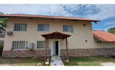 Venta de casa Lago Ensenada, San Carlos.Cod.J134