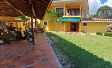 Venta de Casa con Piscina en Coronado, Chame