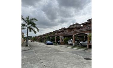 Casa en Venta El Doral, Costa Sur, 351,39mts, $525,000.00