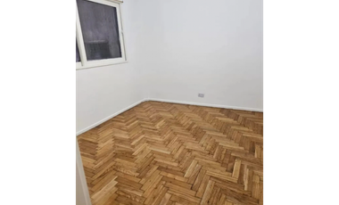 Dpto. 2 Amb Excelente  Av. Coronel Diaz,  Frente Al Parque Las Heras