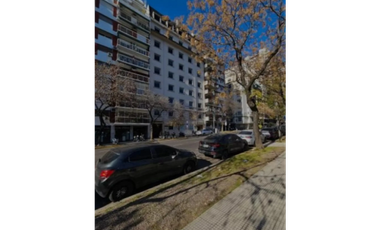 Dpto. 2 Amb Excelente  Av. Coronel Diaz,  Frente Al Parque Las Heras