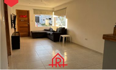 AMPLIA CASA EN VENTA (Calle 42 e/37 y 39)