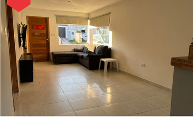 AMPLIA CASA EN VENTA (Calle 42 e/37 y 39)