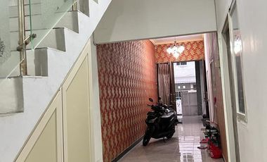 Dijual kost Putri Aktif Full Furnish lengkap Medokan Sawah Dkat kampus