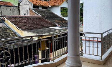 Rumah 3 Lantai Bagus Siap Huni di Perumahan Kota Cianjur