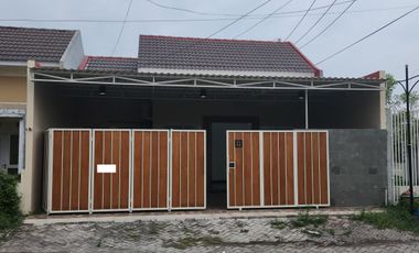 Rumah Dekat Bandara Juanda Perum Grand Surya Sidoarjo