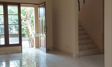 Rumah disewakan di Latinos BSD Siap Huni Lokasi Strategis
