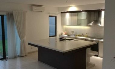 DISEWAKAN Rumah Siap Huni Semi Furnished Vermont Parkland BSD