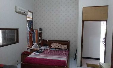 Disewakan Rumah di Manahan Solo, 3+1KT, Lingkungan Elit