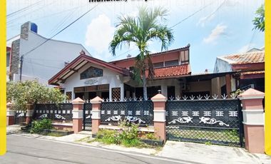 Disewakan Rumah di Manahan Solo, 3+1KT, Lingkungan Elit