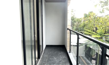 Hunian Modern 2 Lantai Selangkah ke Jakarta Selatan