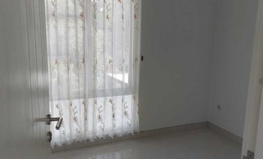 Rumah Full Renov Siap Huni Puri Surya Jaya