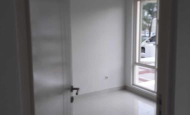 Rumah Full Renov Siap Huni Puri Surya Jaya